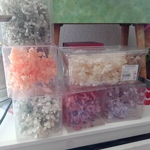 Elegant Floral Accent Box Set